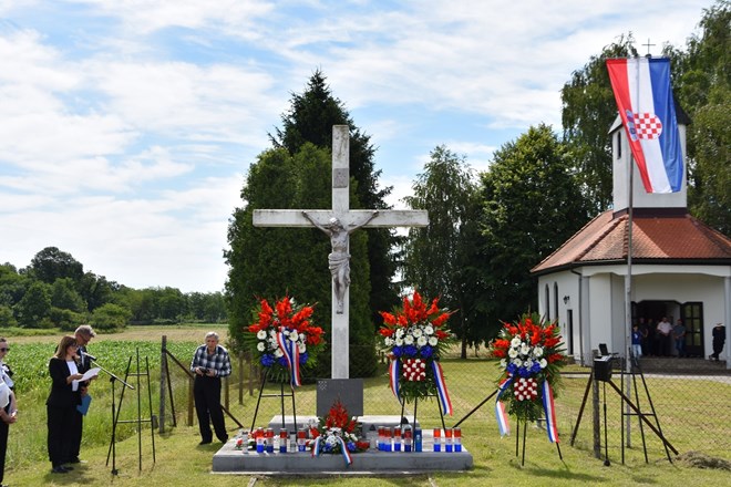 Na grobištu Pancerica u Župi Križovljan održana komemoracija poratnih stradanja i odana počast žrtvama